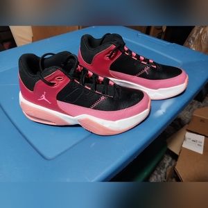 Jordan Max Aura size 3.5Y